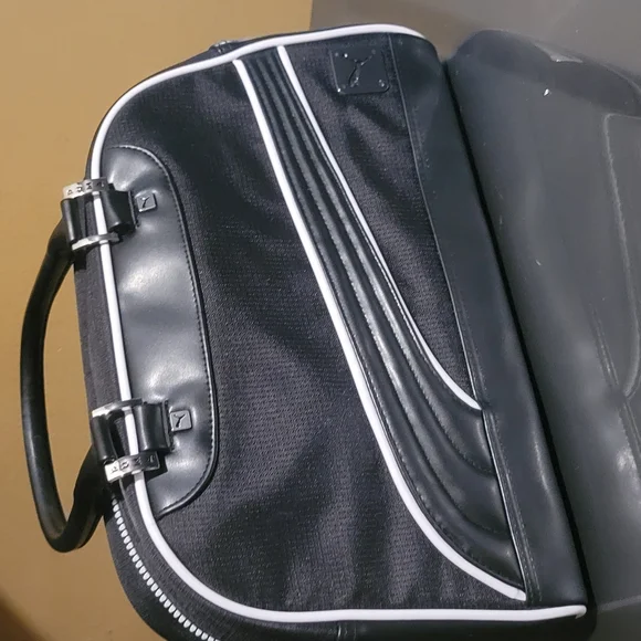 NWT!!Puma Black and White Bag - Picture 5 of 7